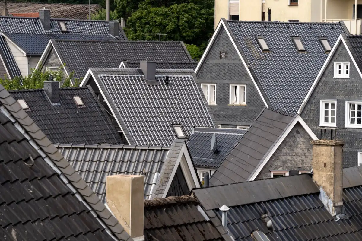 Steep roof eaves and gutter lines on houses in Oshkosh, WI